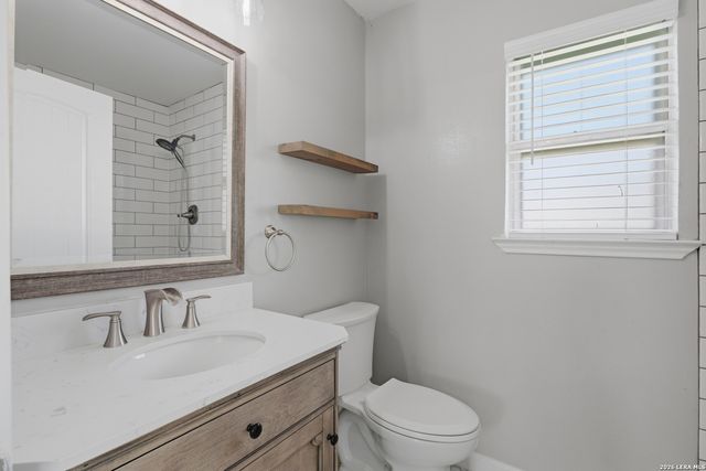5202 CORAL MIST ST, Kirby, TX 78219