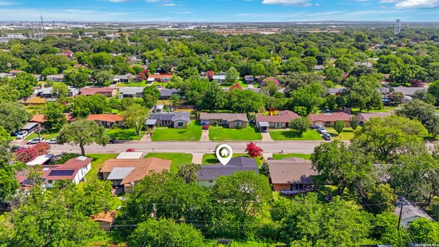 5202 CORAL MIST ST, Kirby, TX 78219