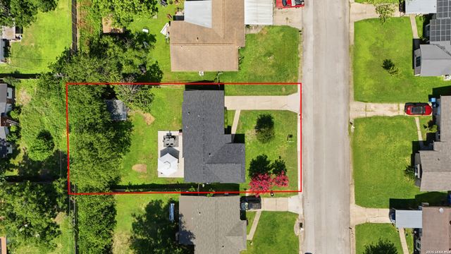5202 CORAL MIST ST, Kirby, TX 78219