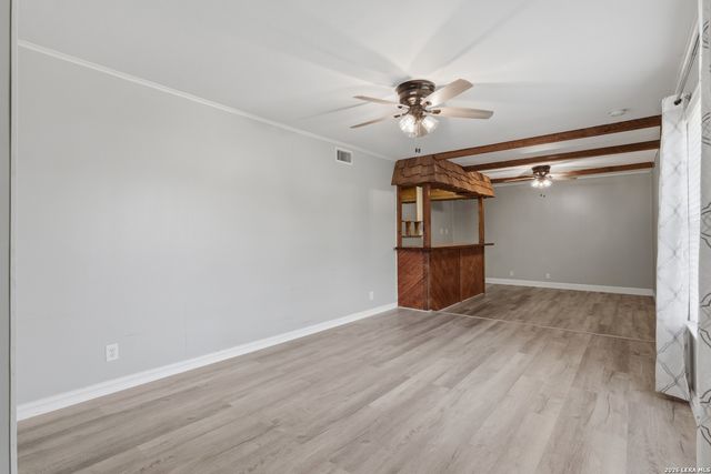 5202 CORAL MIST ST, Kirby, TX 78219
