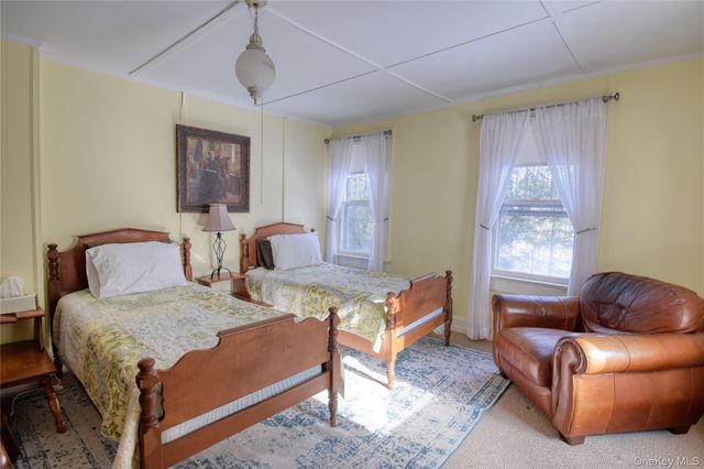 668 State Route 44 55, Highland, NY 12528