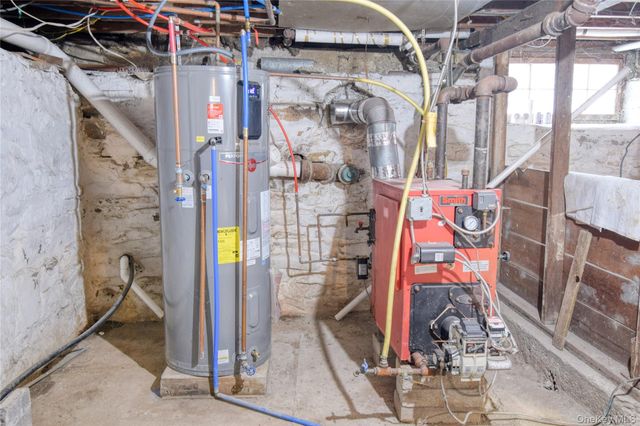 668 State Route 44 55, Highland, NY 12528