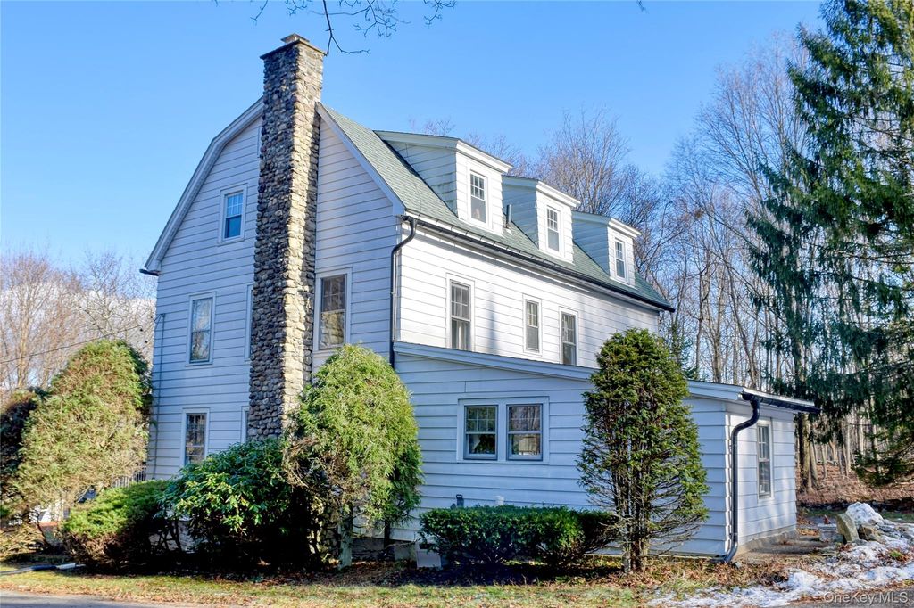 668 State Route 44 55, Highland, NY 12528