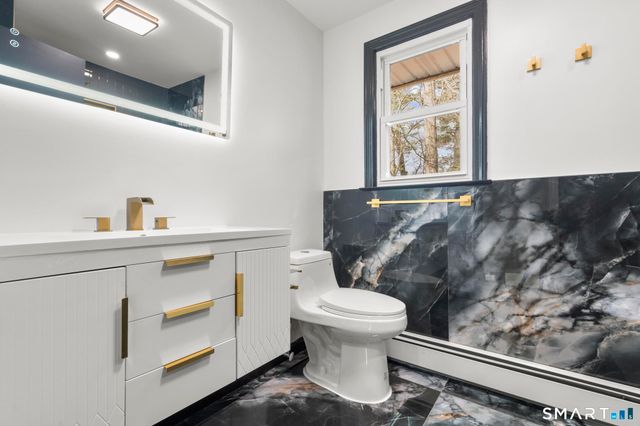 53 Northfield Drive, East Hartford, CT 06118