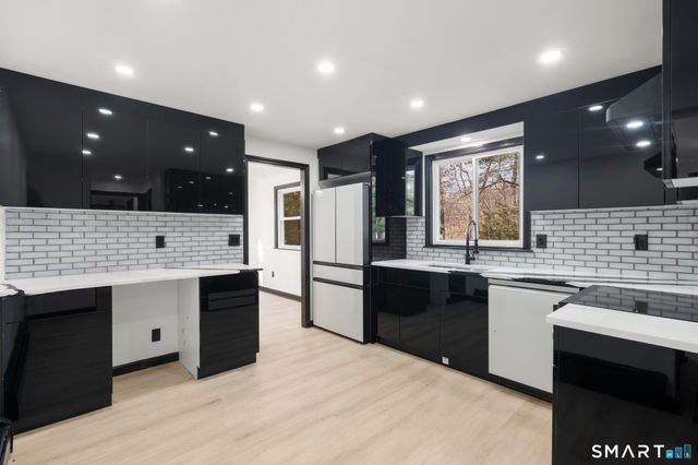 53 Northfield Drive, East Hartford, CT 06118