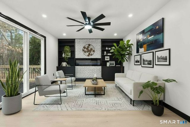 53 Northfield Drive, East Hartford, CT 06118