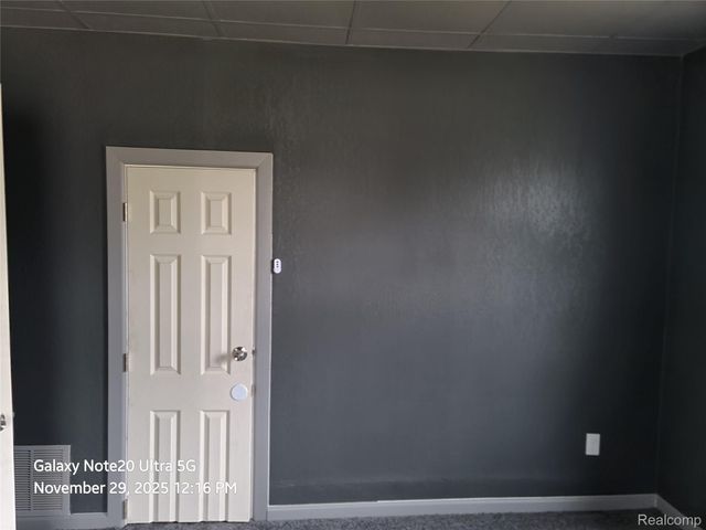 630 E Dartmouth Street, Flint, MI 48505