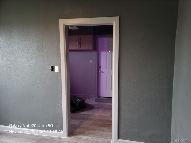 630 E Dartmouth Street, Flint, MI 48505