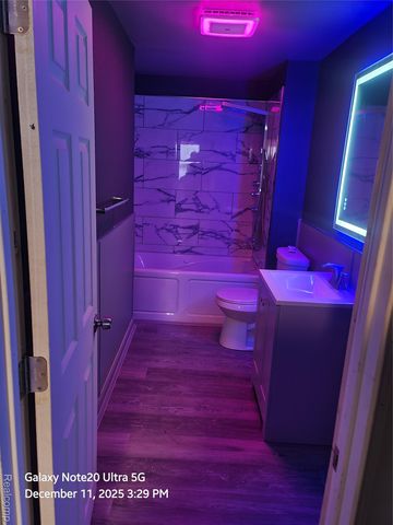 630 E Dartmouth Street, Flint, MI 48505