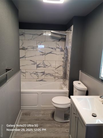 630 E Dartmouth Street, Flint, MI 48505