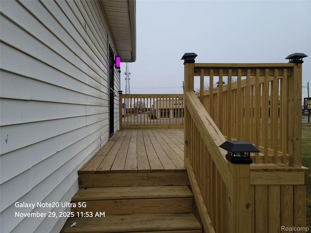 630 E Dartmouth Street, Flint, MI 48505