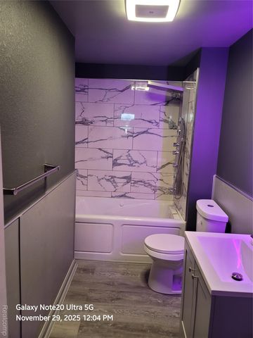 630 E Dartmouth Street, Flint, MI 48505