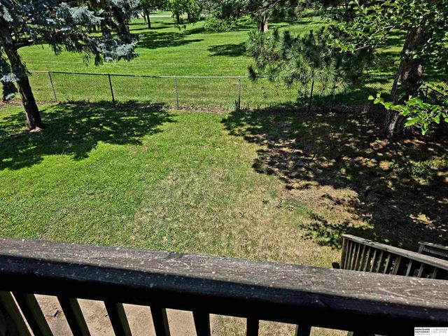 7030 S Wedgewood Drive, Lincoln, NE 68510