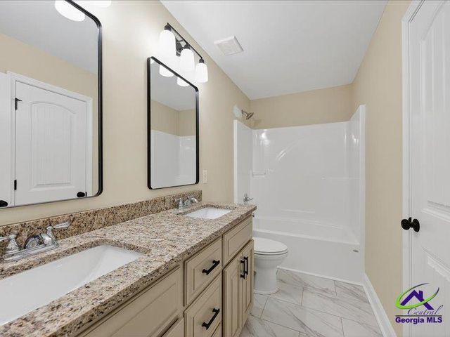 102 Nash Court, Perry, GA 31069