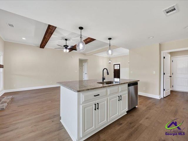 102 Nash Court, Perry, GA 31069