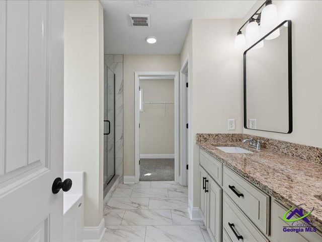 102 Nash Court, Perry, GA 31069