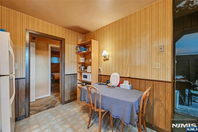 12 Pitcairn Avenue, Ho-ho-kus, NJ 07423