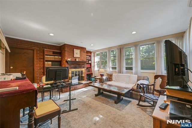 12 Pitcairn Avenue, Ho-ho-kus, NJ 07423