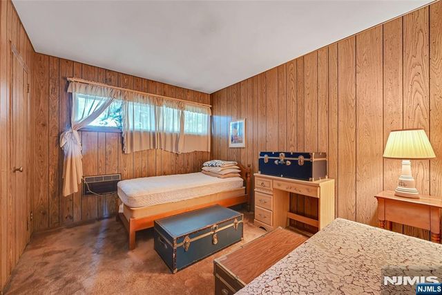 12 Pitcairn Avenue, Ho-ho-kus, NJ 07423