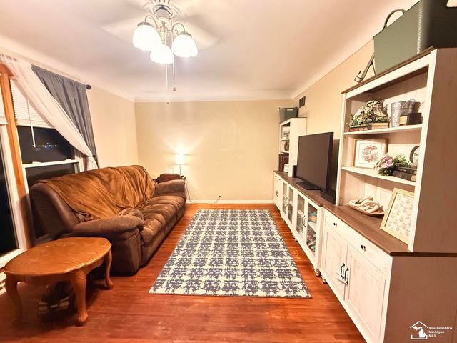 135 Salisbury, Morenci, MI 49256
