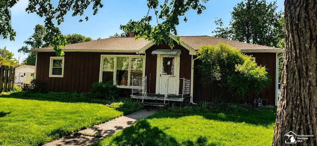 135 Salisbury, Morenci, MI 49256