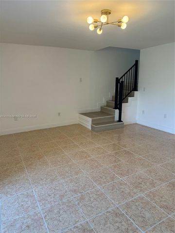9050 NW 28th Street 136, Coral Springs, FL 33065