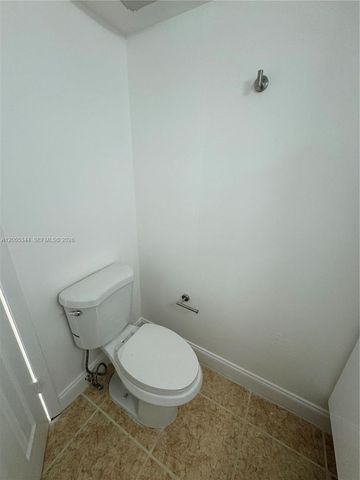 9050 NW 28th Street 136, Coral Springs, FL 33065