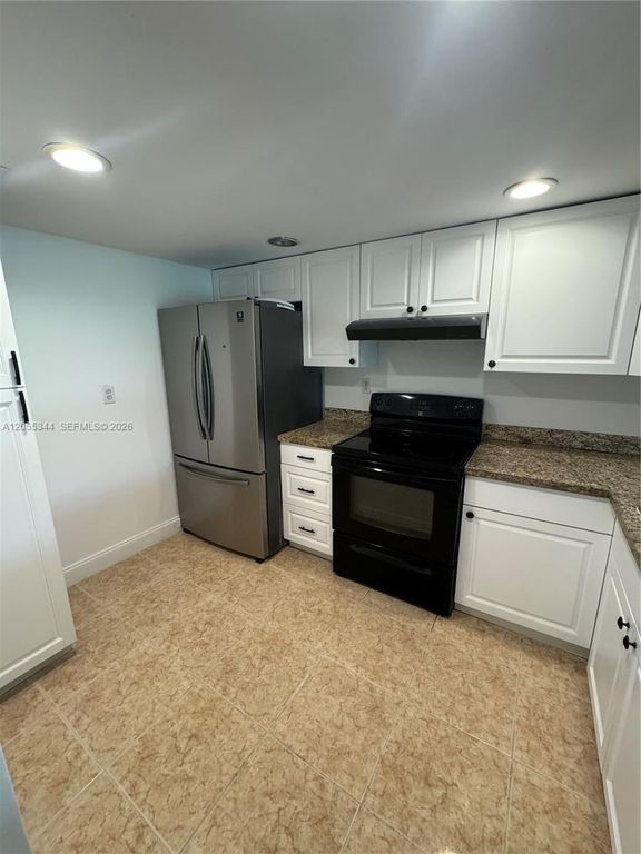 9050 NW 28th Street 136, Coral Springs, FL 33065