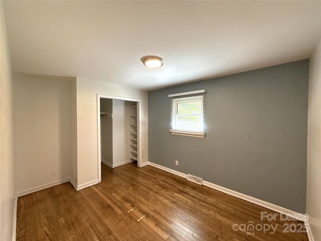 7045 Ridge Lane Road, Charlotte, NC 28262