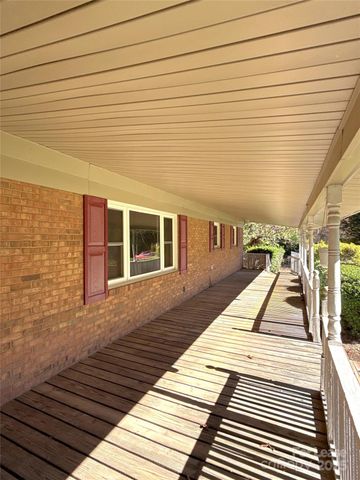 7045 Ridge Lane Road, Charlotte, NC 28262