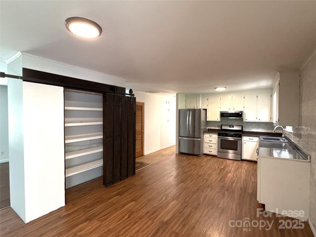 7045 Ridge Lane Road, Charlotte, NC 28262