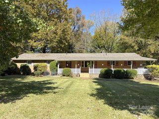 7045 Ridge Lane Road, Charlotte, NC 28262