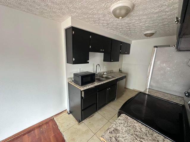 2516 Nassau Drive, A, Columbus, OH 43232