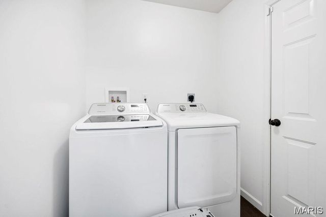 204 Charlestowne Place Drive, St Charles, MO 63301