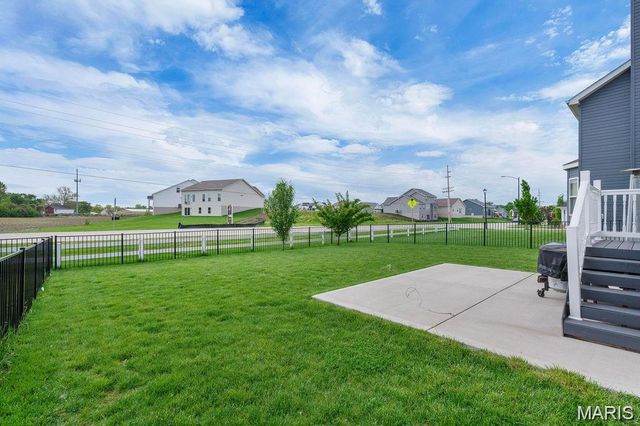 204 Charlestowne Place Drive, St Charles, MO 63301