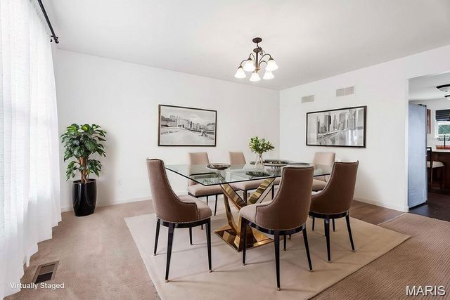 204 Charlestowne Place Drive, St Charles, MO 63301