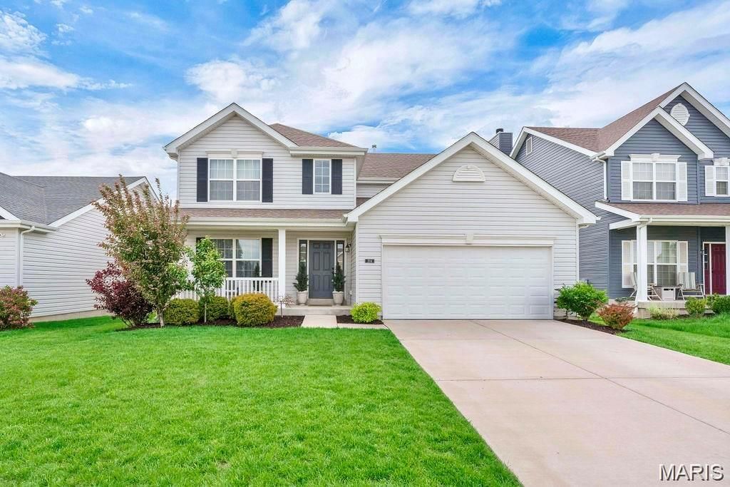 204 Charlestowne Place Drive, St Charles, MO 63301