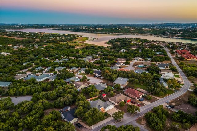 2111 American DR, Lago Vista, TX 78645