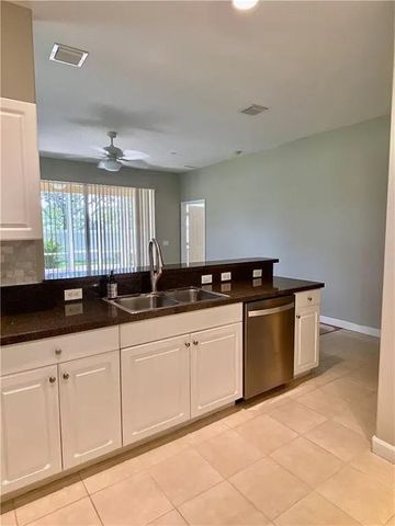 6616 Liberty Place, Vero Beach, FL 32966