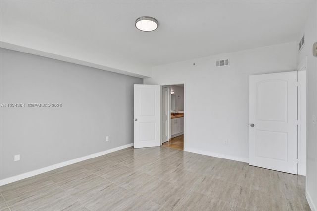 7900 Harbor Island Dr 711, North Bay Village, FL 33141