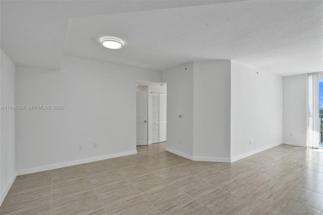 7900 Harbor Island Dr 711, North Bay Village, FL 33141