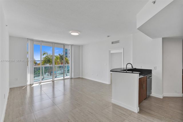 7900 Harbor Island Dr 711, North Bay Village, FL 33141