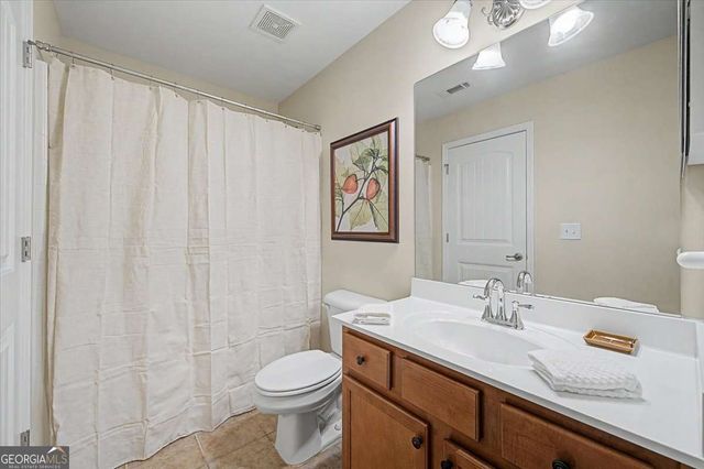 811 Ravenstone Way, Canton, GA 30115