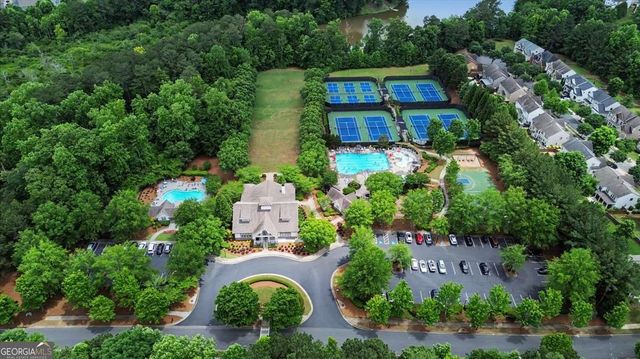 811 Ravenstone Way, Canton, GA 30115