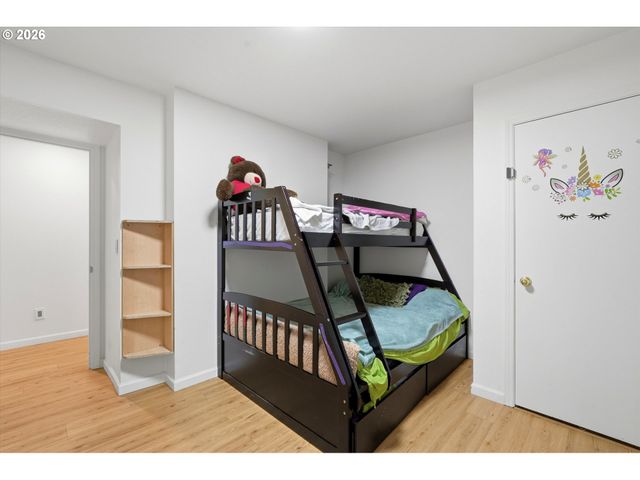 5099 WOODWINDS Ct, West Linn, OR 97068