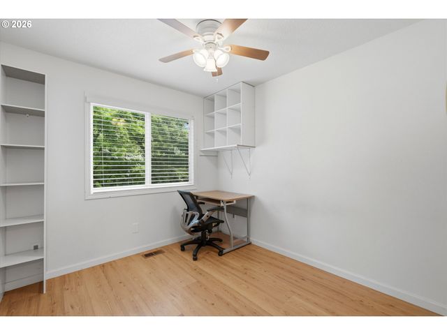 5099 WOODWINDS Ct, West Linn, OR 97068