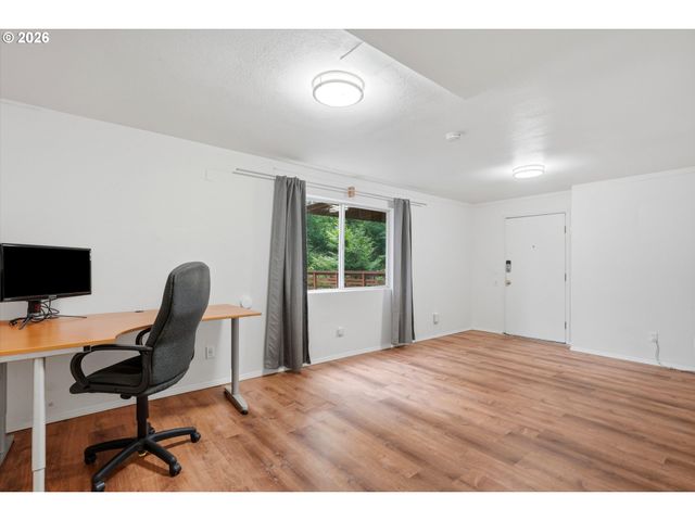 5099 WOODWINDS Ct, West Linn, OR 97068