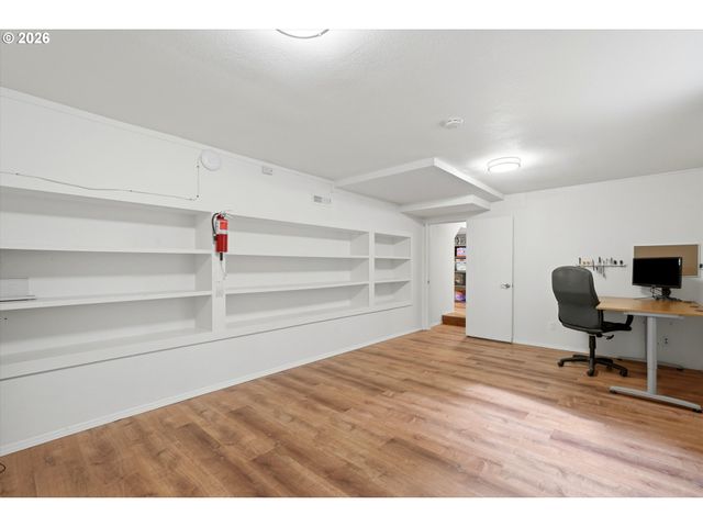 5099 WOODWINDS Ct, West Linn, OR 97068