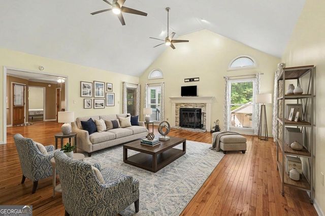 2822 Green Road, Loganville, GA 30052