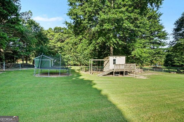 2822 Green Road, Loganville, GA 30052